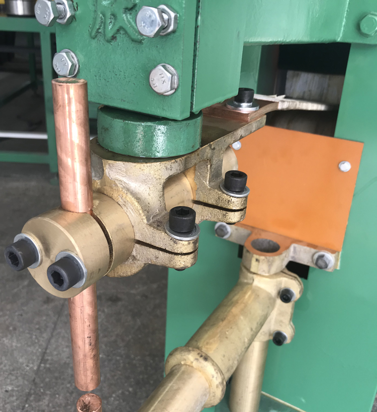 YXA-25 Welded Wire Mesh Foot Butting Spot Welder Mesh Welding Machine 150 KG Weight