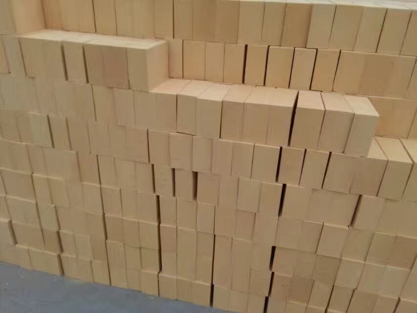 Common 1580° Refractoriness 1770° Pizza Oven Fire Clay Brick SK32 SK34 for Baking Oven