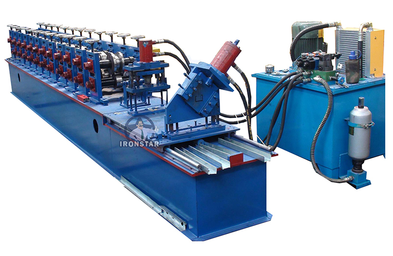 Roll forming machine