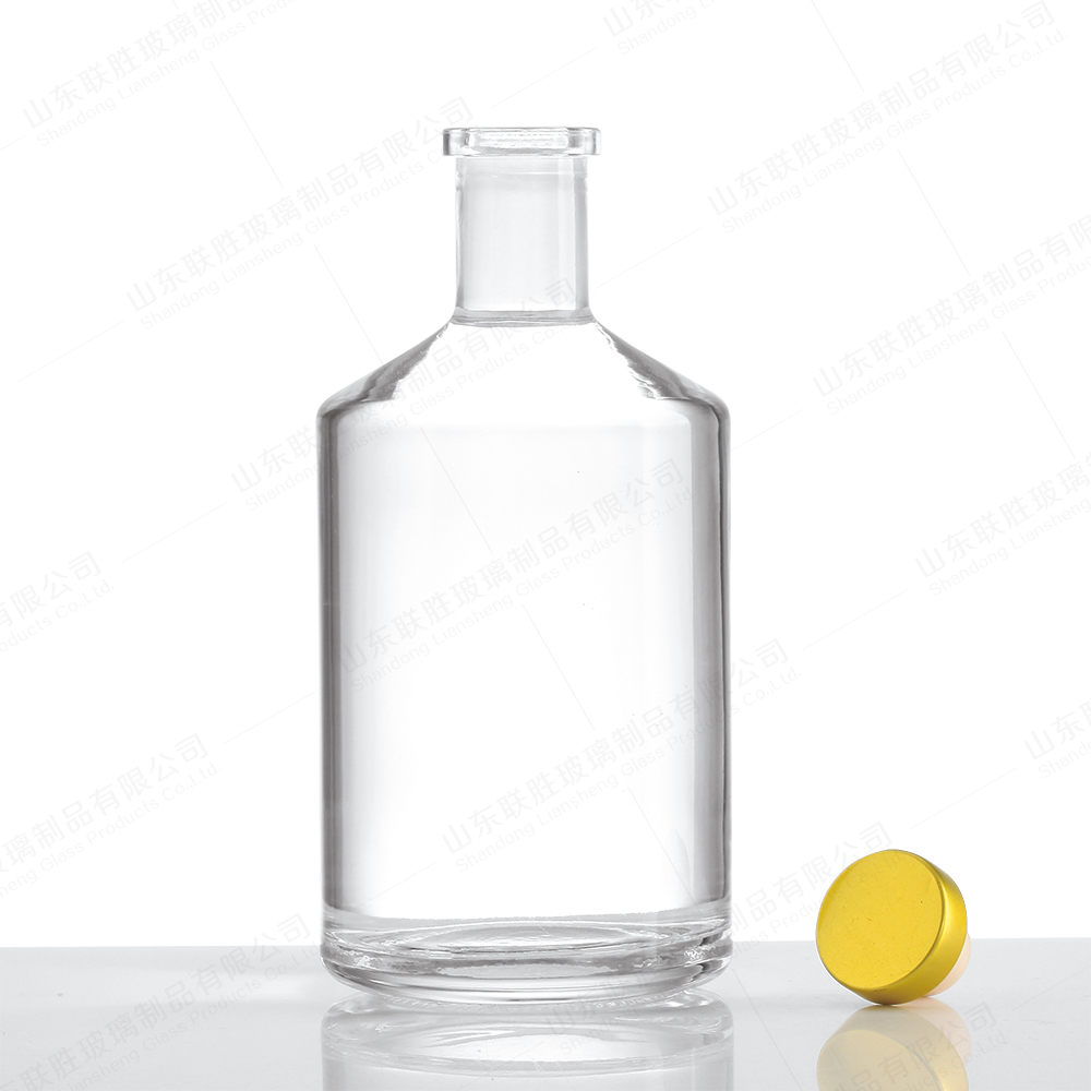Bartop 700ml 750ml Clear Matte Black Glass Liquor Bottle for Nordic Gin Whiskey Vodka Rum