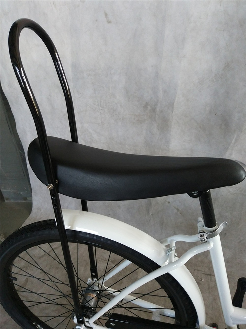 26 Inch 3 Speed Adult Classic Lowrider Bike Beach Cruiser Bicycle with 1.8m Length