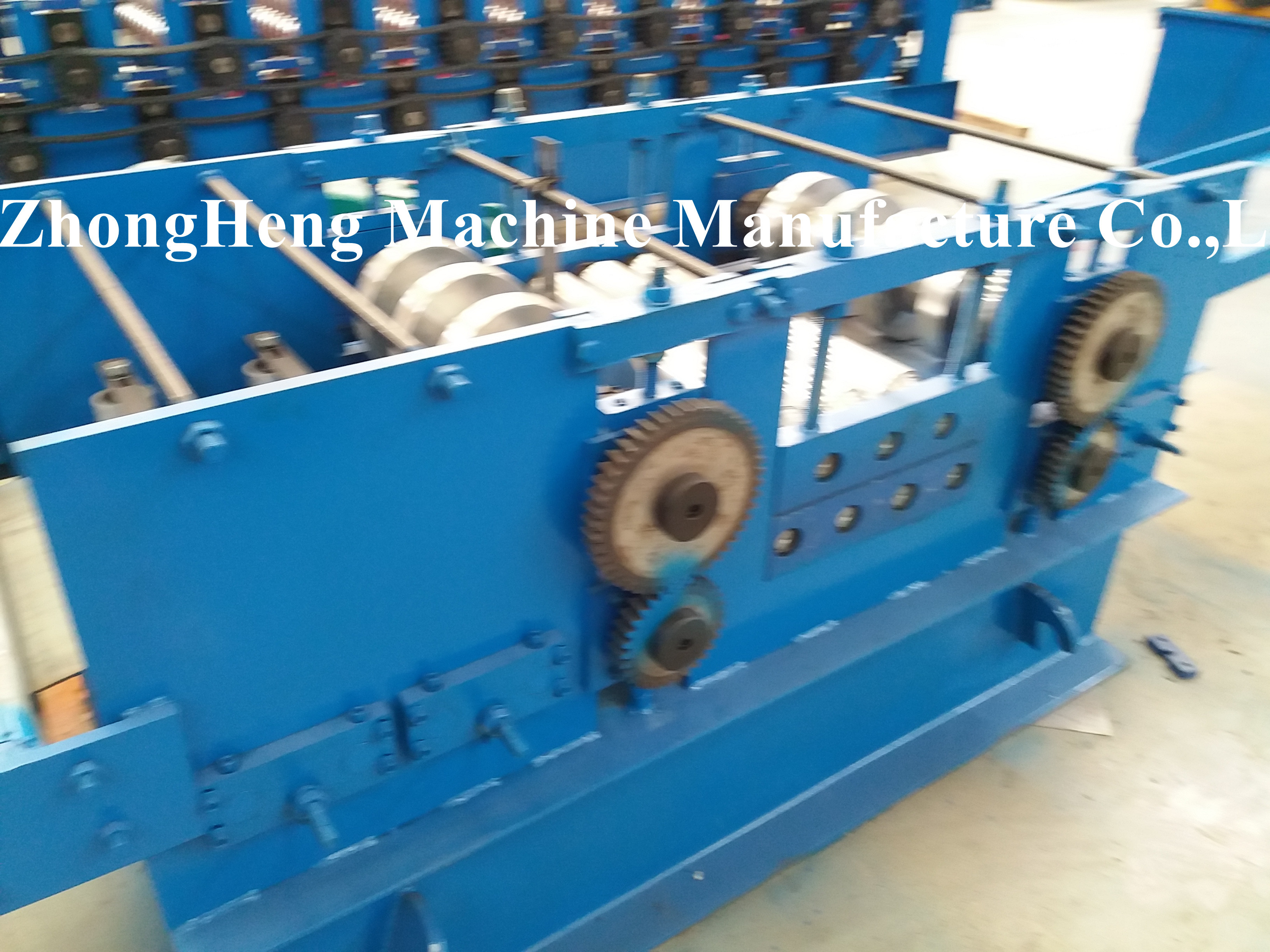 Highway Guardrail Roll Forming Machine For W Beam Guardrail Crash Barrier