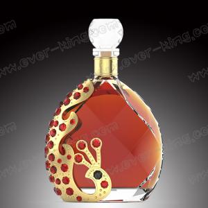 China Luxury Crystal 700Ml Whiskey Glass Bottle With Glass Cap wholesale