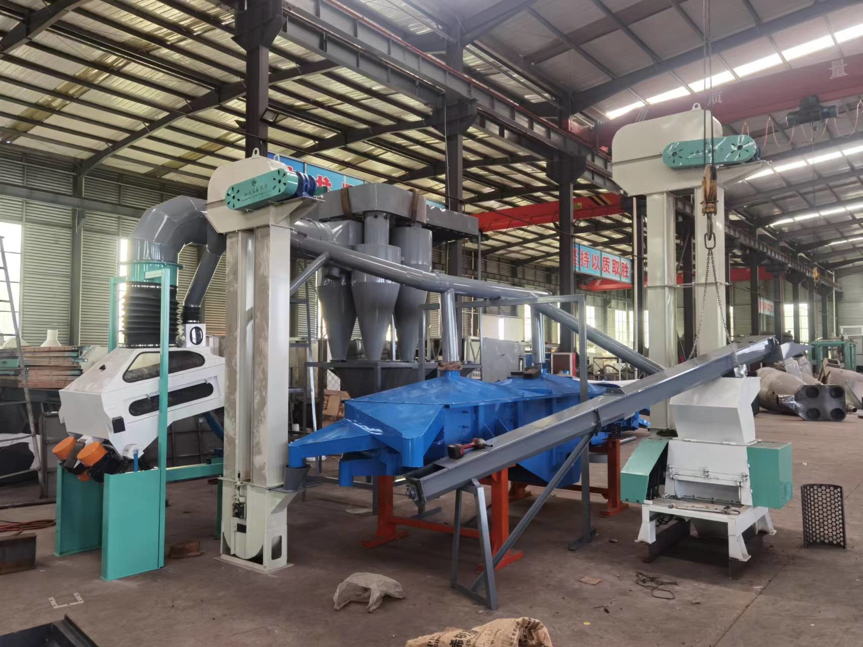Carbon Steel Material Stone Separator Machine ISO9001 Certified Easy To Operate