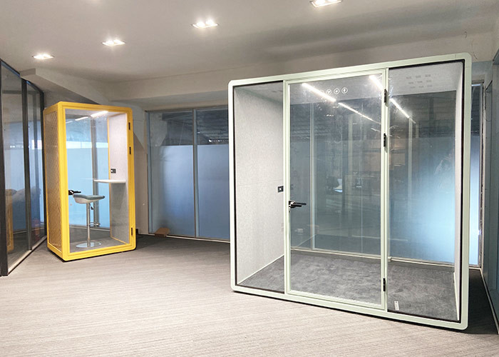 Sound Insulation 100-240V Power Privacy Small Size Sensor Light Office Meeting Pods 4 Person Large Size