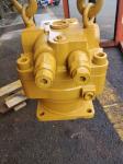 CAT336 Hydraulic Swing Motor 3349971 OEM Kawasaki Swing Motor M5X180CHB-11A-08D