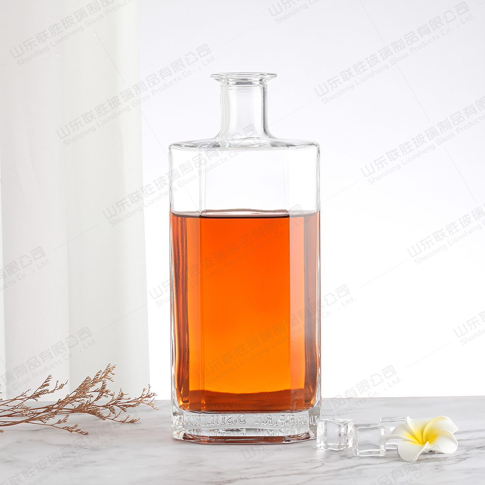Rubber Stopper Sealing Type Octagonal Flat 750ml Glass Bottle for Wine Vodka Tequila