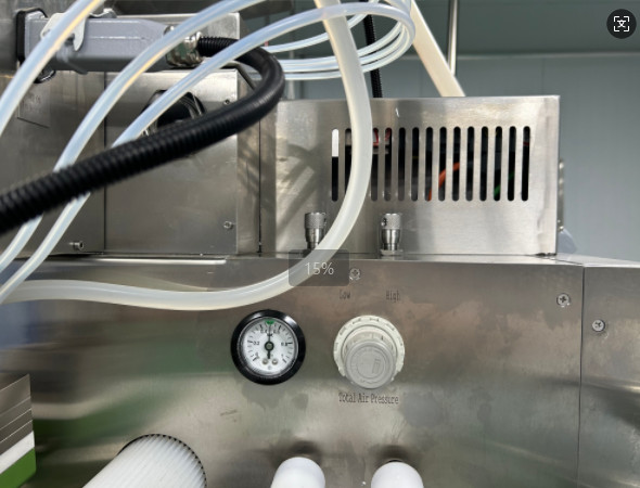 2-15KW Twin Screw Softgel Encapsulation Machine 4-32 Plungers And Precise Encapsulation