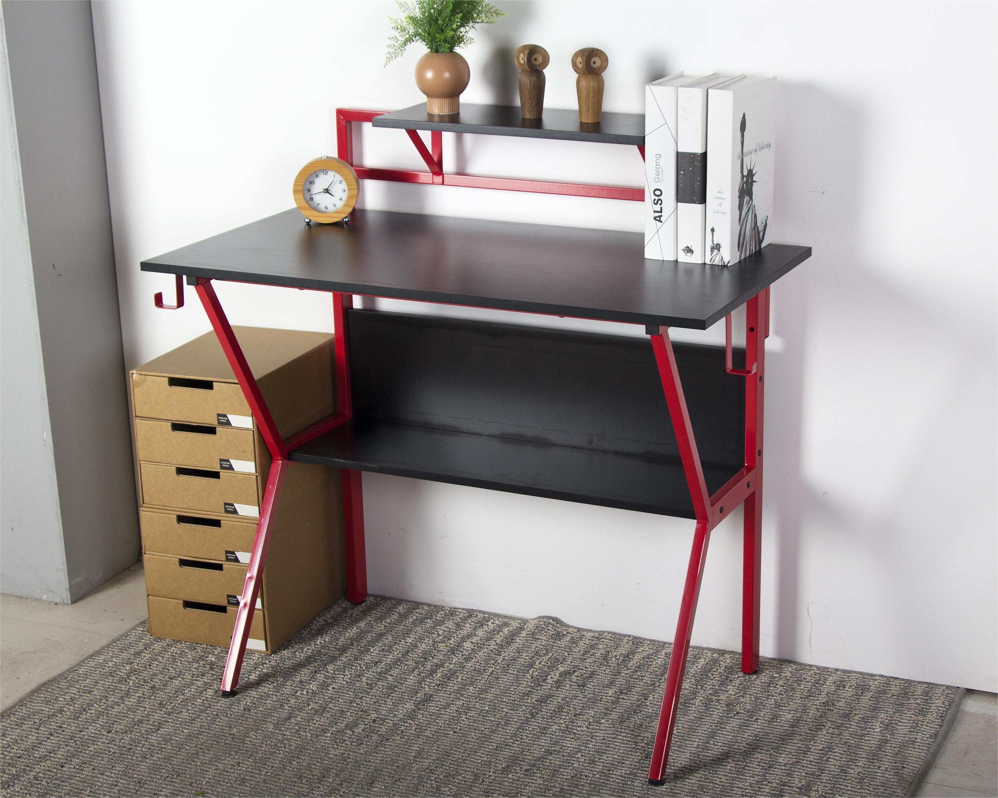 Office Gaming Desk in Northern Europe Style with Simple Design and Customized Color