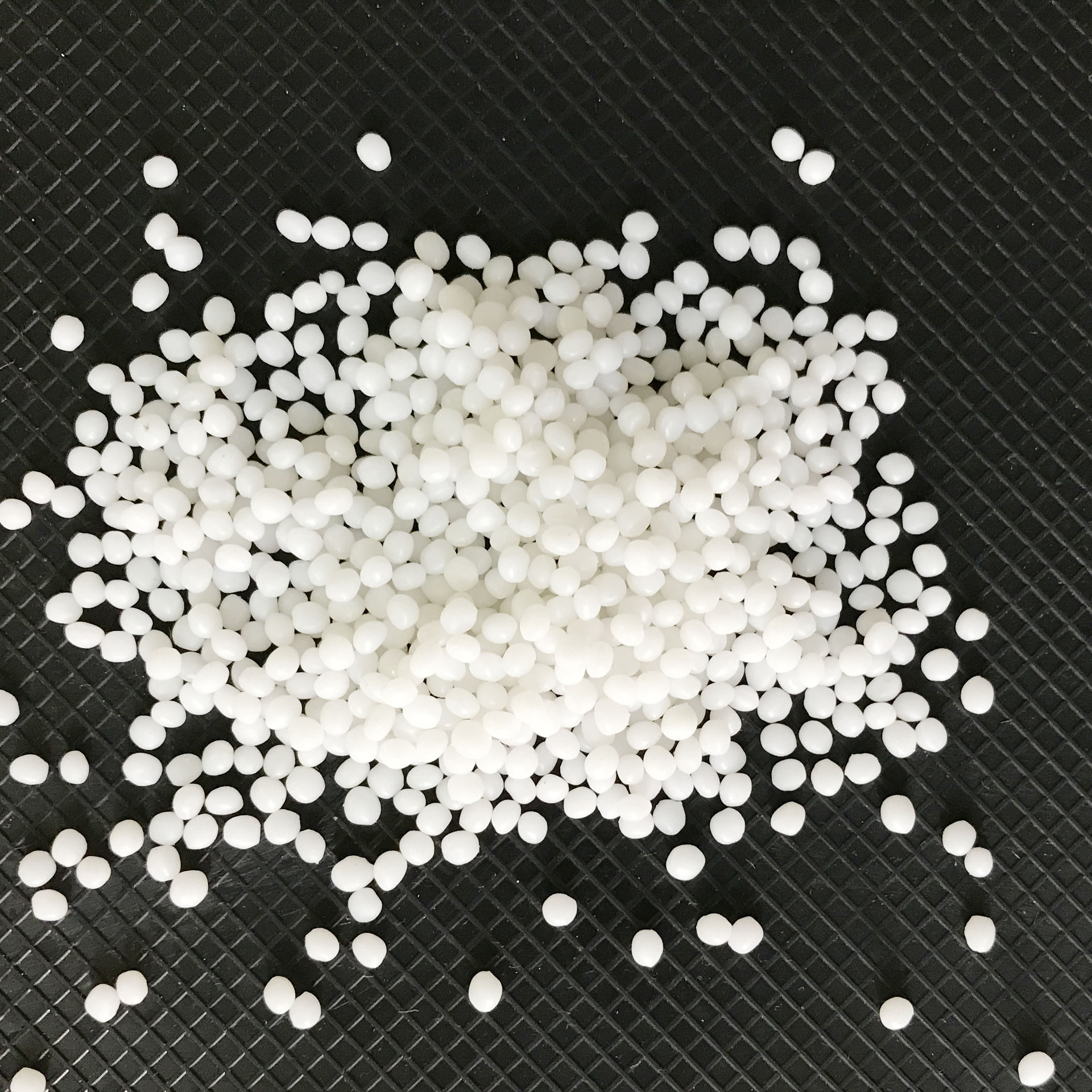 70A~95A TPR Plastic Material for Pet Toys Good Physical Property