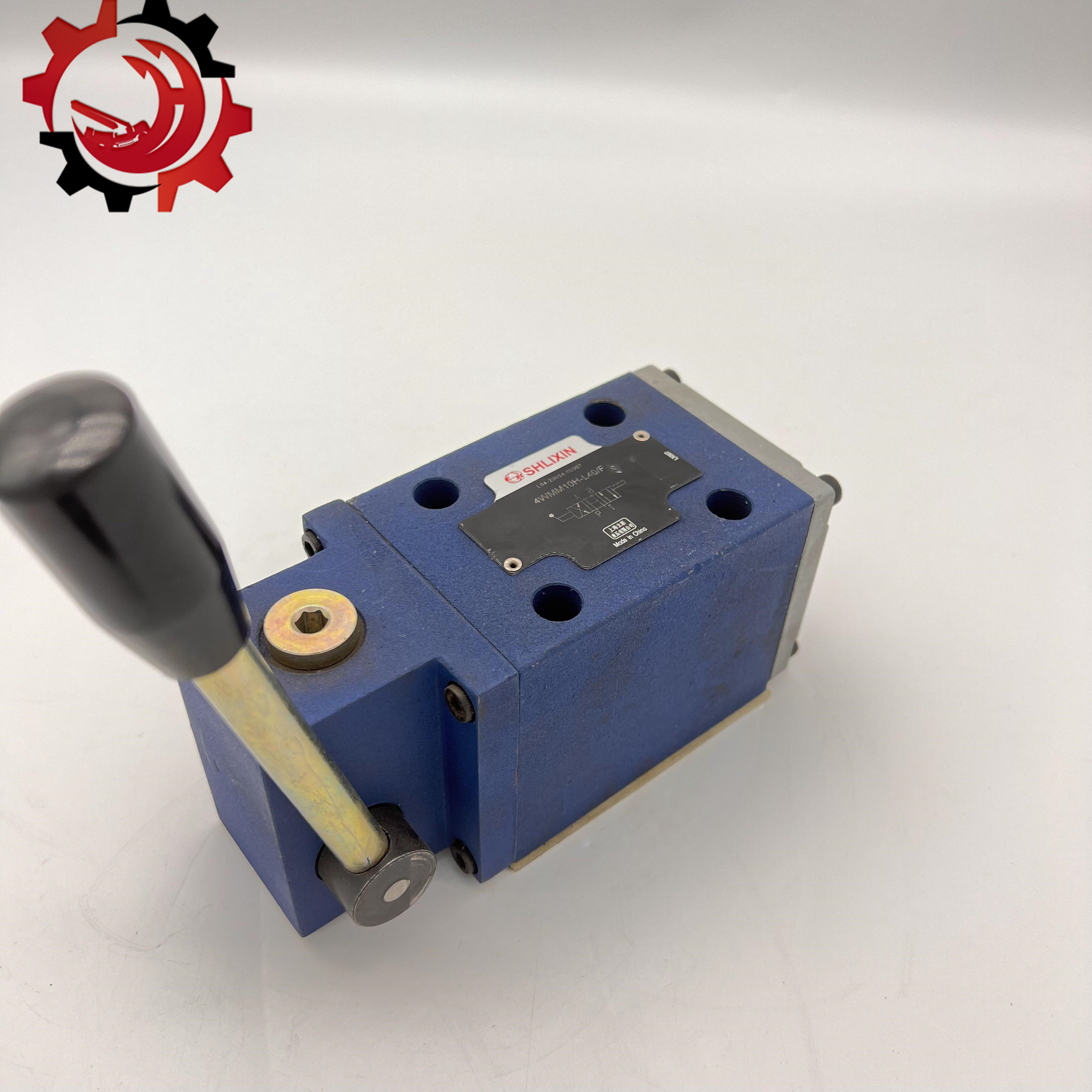 SHLIXIN 4WMM10H-L40-F manual directional control valve two stops out for zoomlion concrete pump