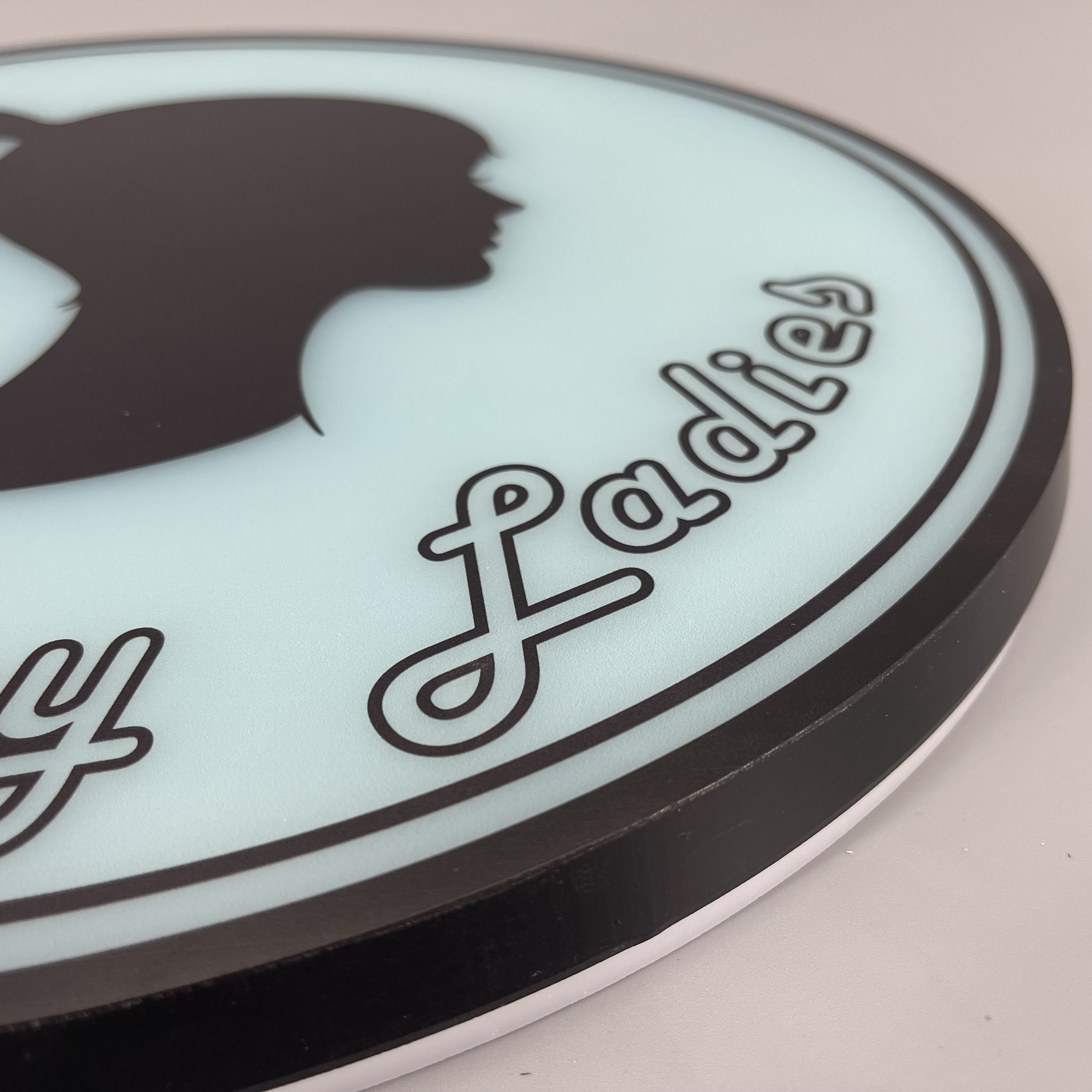 Hot style products Luminous signs acrylic letter Customized Size Customized Color 3D illuminated letter Suitable for indoor