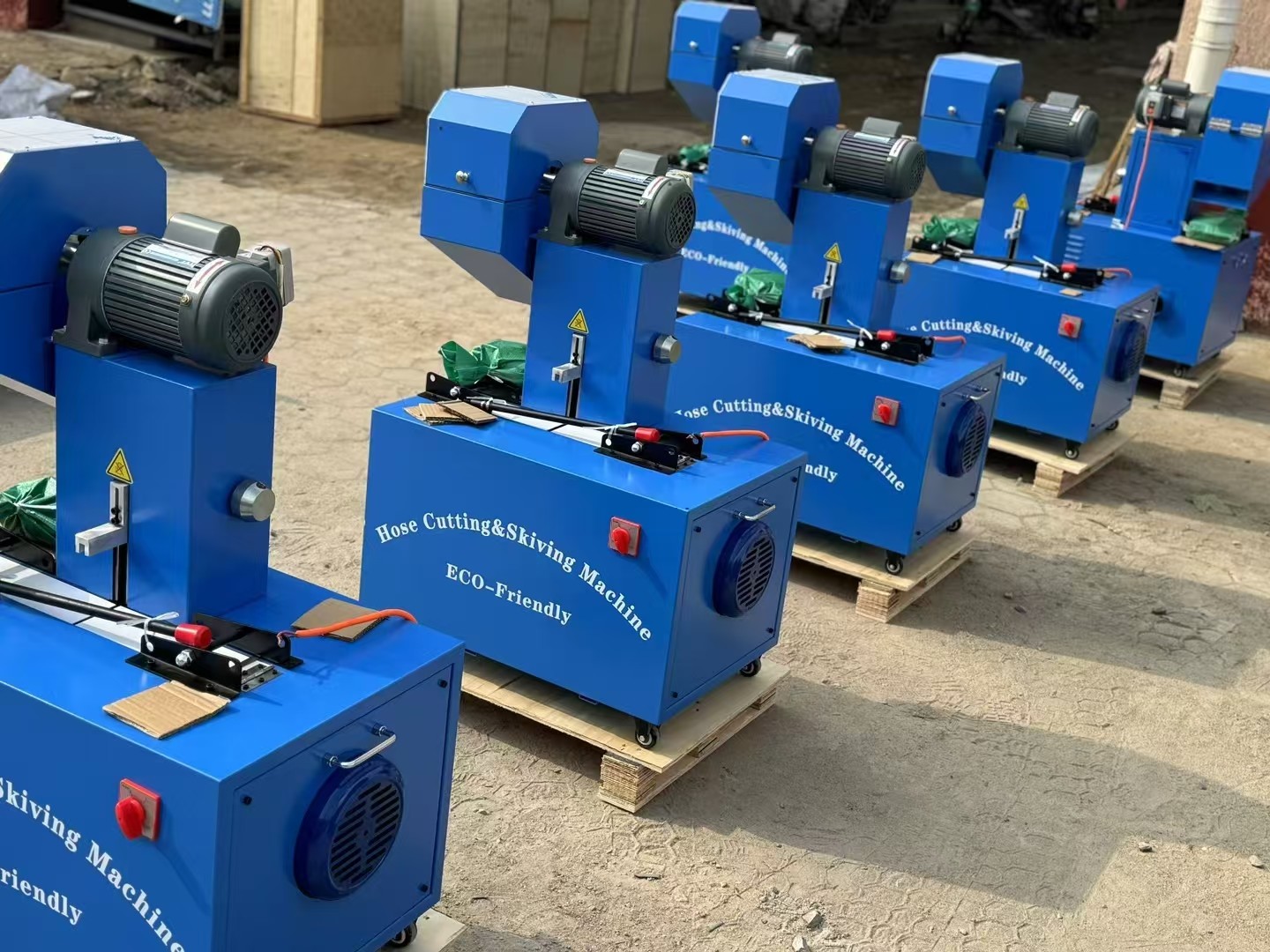 High Performance Electric 2 Inch 6 Layers Hose Cutting And Skiving Machine With Blade Protective Cover