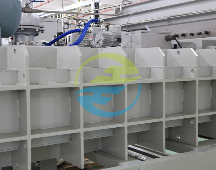 Automotive Direct Cooling Plate Helium Leak Detection Equipment Auto Parts Test Equipment With 1x10-6 Mbar.L/s Sensitivity