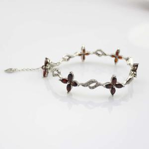 China 925 Silver Jewellery Quatrefoil Garnet Cubic Zircon Tennis Bracelet (B04RED) wholesale