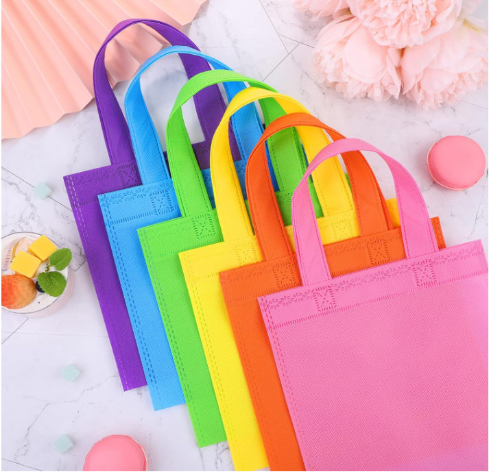 Customizable Logo Printing Wholesale Blank Reusable Rainbow Colors Non Woven DIY Gift Bags