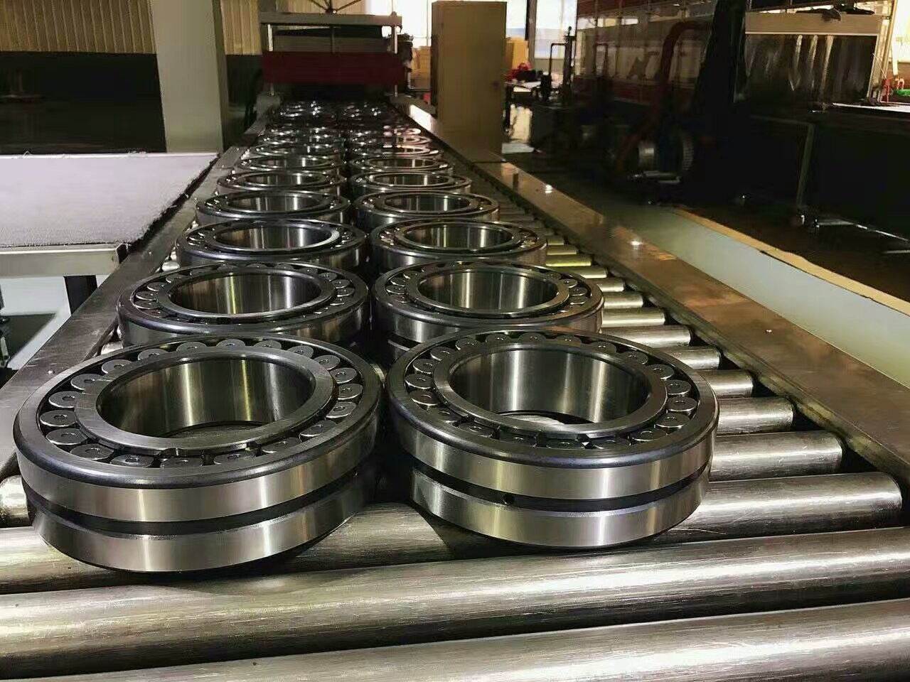 24072CA / W33C3 360*540*180mm P0 P6 Double Row Spherical Roller Bearing