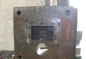 China Multiple Cavity Die Metal Casting Molds High Polishing Engine Parts Support wholesale