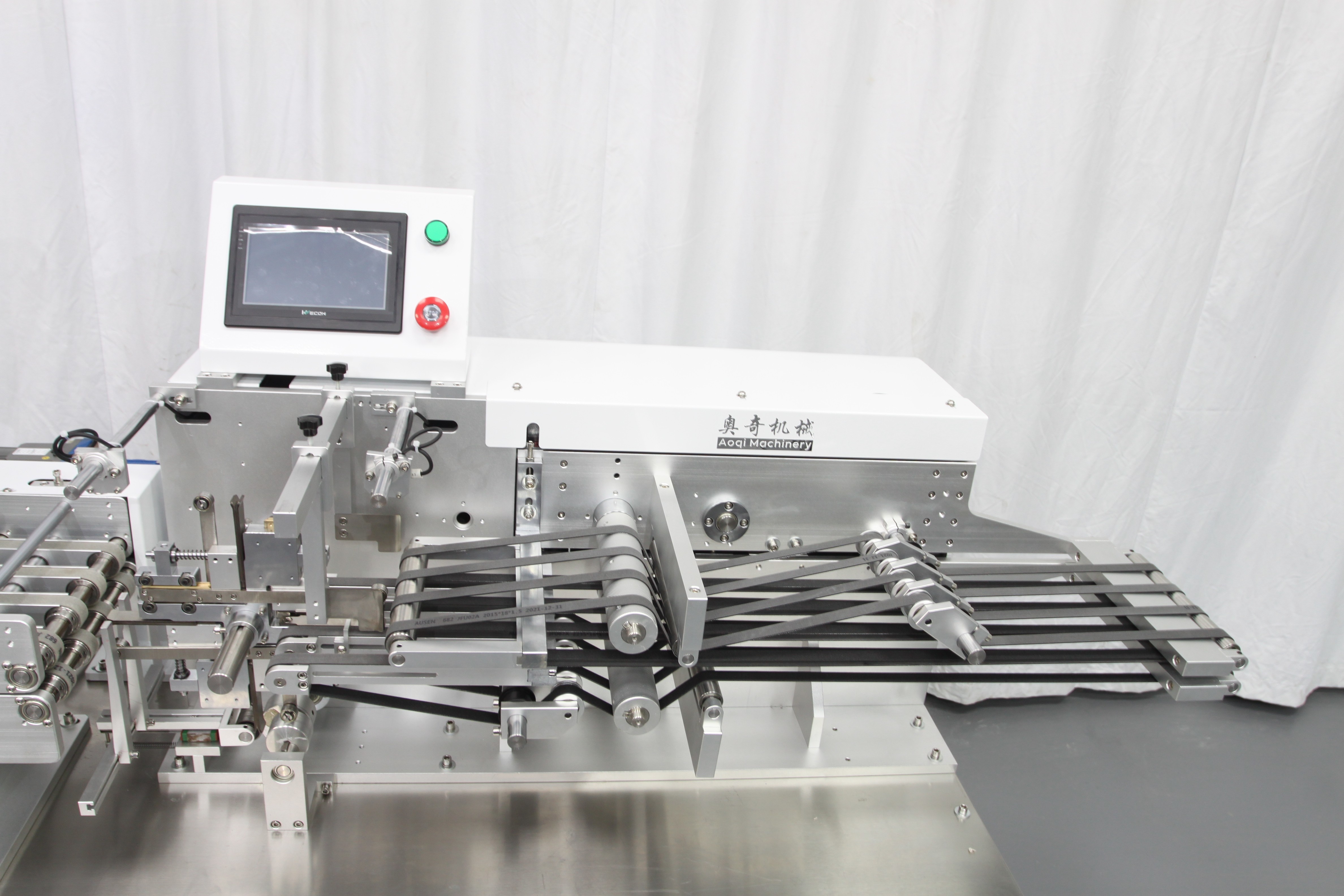 220V Industrial Automatic Labeling Machine Conveyor Belt Driven Type