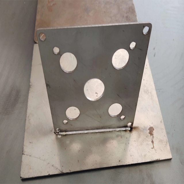 Optical Fiber Laser Welding Machine , CNC Laser Welding Machine Small Dimension