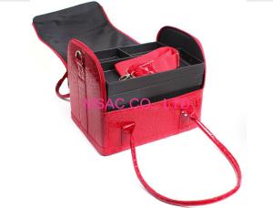 China Red Beauty Travel Cosmetic Bags , Crocodile Leather Cosmetic Train Case wholesale