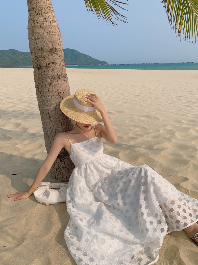 Sexy Back Tie Strap 115cm White Sleeveless Beach Dress Mid Length