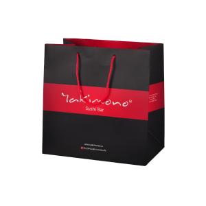 China Nylon Rope Paper Packaging Bags 190gsm Artpaper Material For Gift Craft wholesale