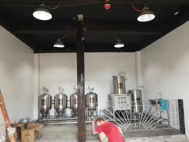 450 KG Mini Beer Brewing Equipment for Alcohol Processing Types in Small Size