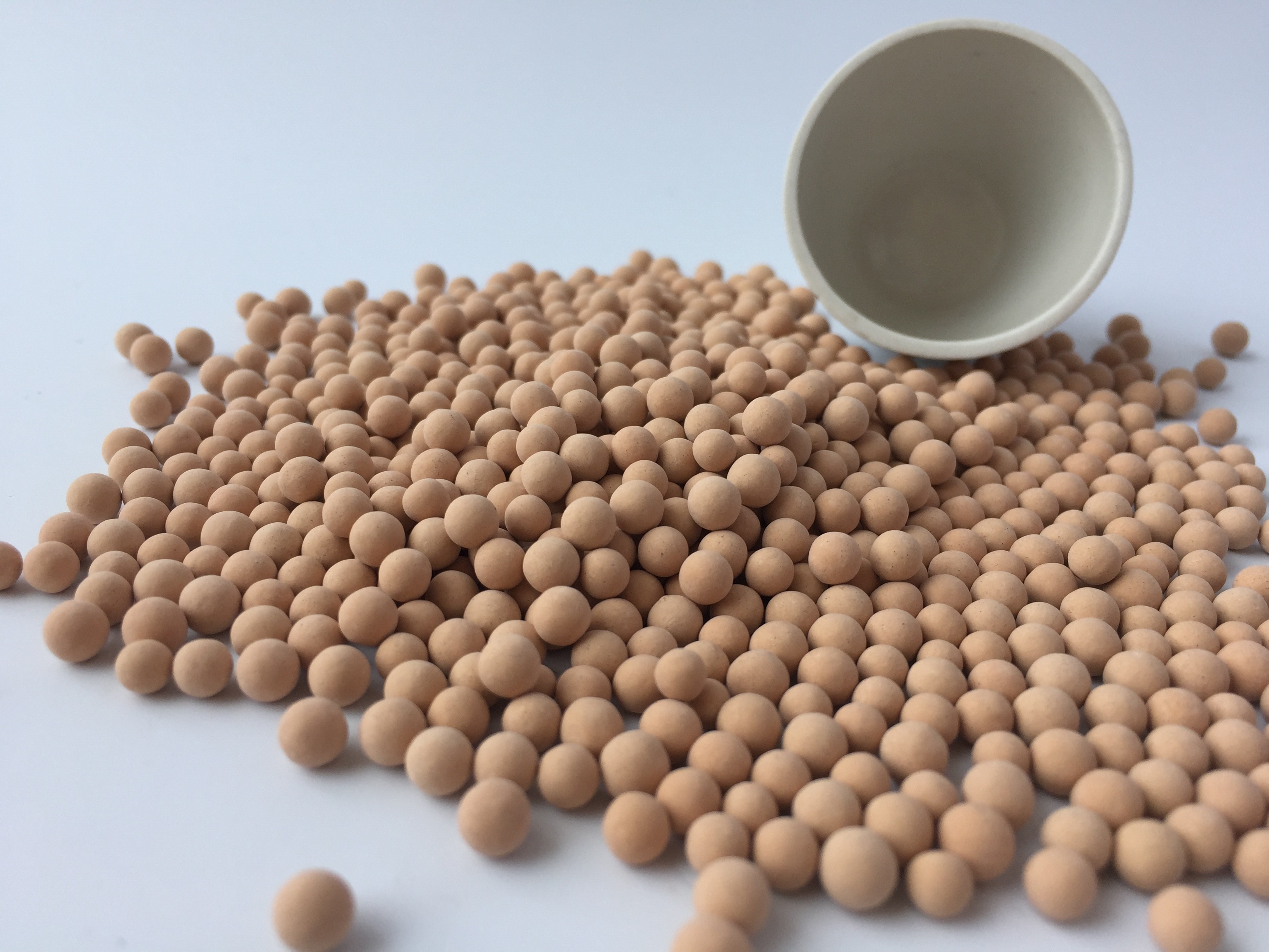 PH 3 - 10 Cylindrical Molecular Sieve 5A For Industrial Adsorption Purposes