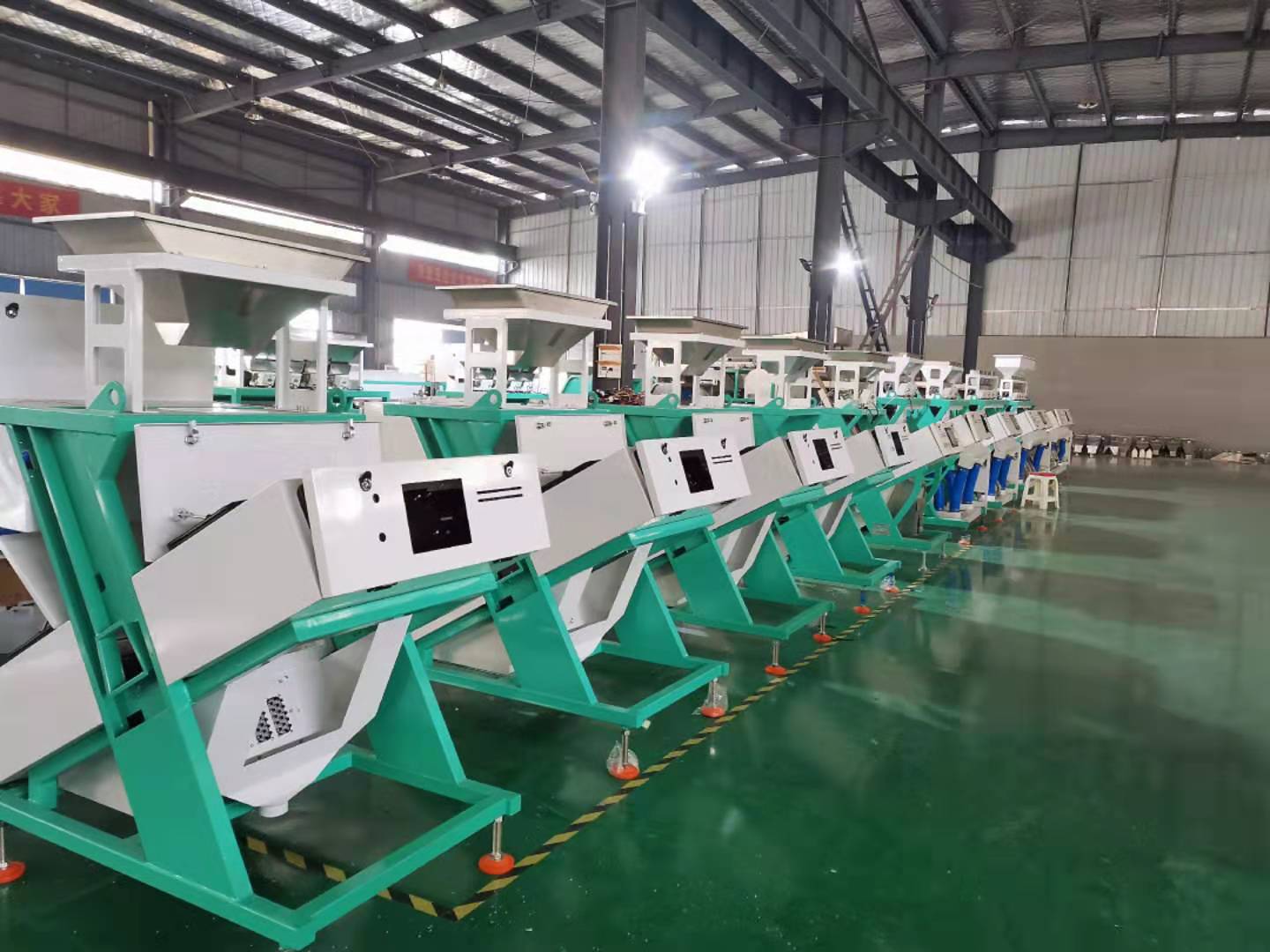 AC220/50Hz 2000W Lentil Color Sorter Two CCD Cameras For Snack Food Factory /