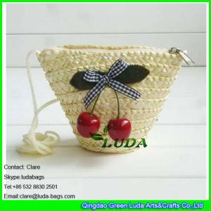 China LDMC-017 strawberry clutch bag,natural wheat straw handbag, zipper beach bag wholesale