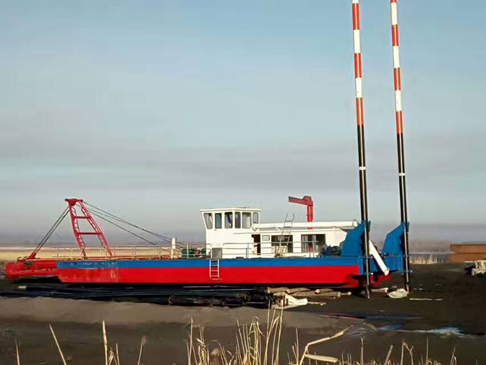 YSCSD300 Hydraulic River Sand Dredging Machine Red Color River Dredging Equipment