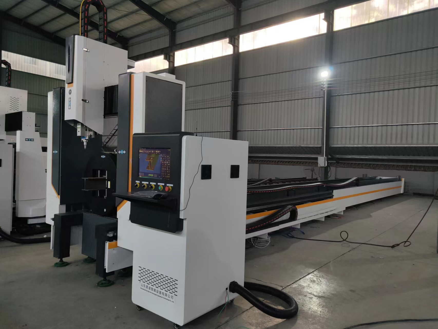 Stable High Efficiency Cnc Fiber Laser Cutting Machine Multifunction