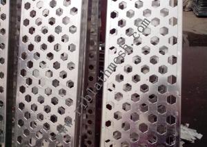 China Hexagonal Perforated Metal Mesh 0.3-10mm Thickness Perforated Aluminium Sheet wholesale
