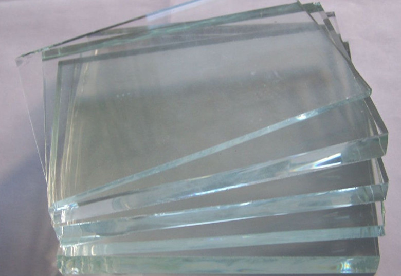Ultra Clear Float Glass for Building Heat Resistance ≤0.3mm/m°C and Irregular Design
