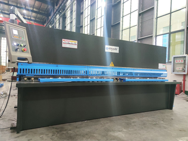 10*3200mm Metal Plate Hydraulic Swing Shearing Machine 5.5kw With E21s