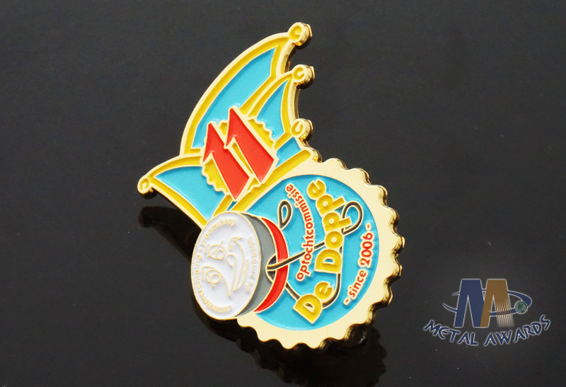 Full Color Enamel Custom And Stock Metal Lapel Pin Badges Gift Items Imitation Gold Plating
