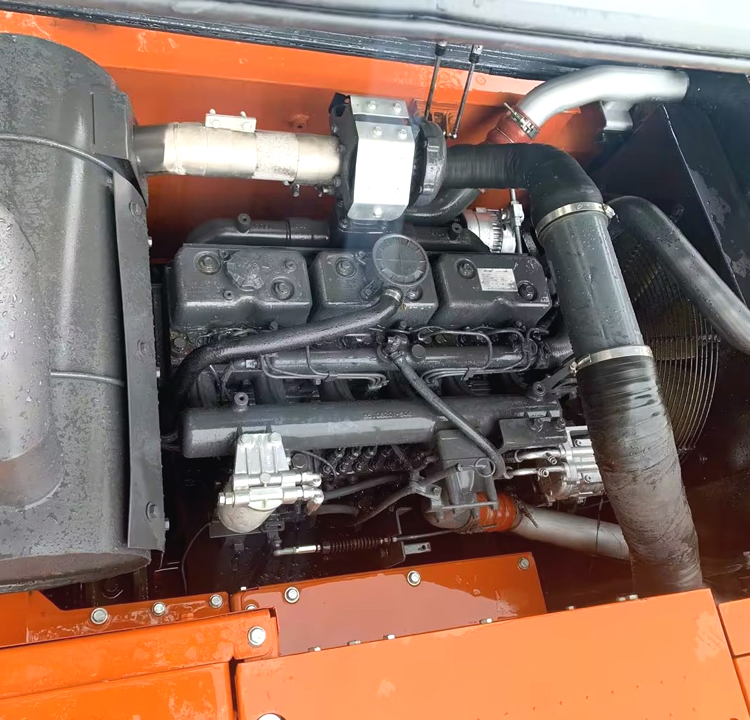 Good Condition 30 Ton Used Doosan DX300 Excavator in Korea 2020 1.27 m3 Bucket Capacity