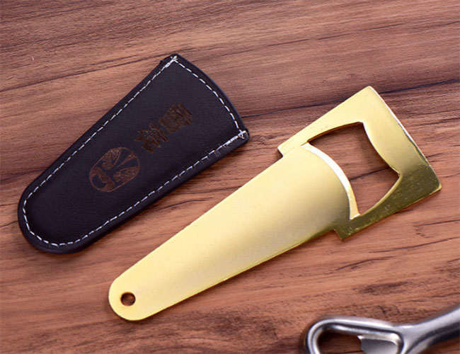 Good Quality Kitchen Accessories Tool Stainless Steel Beer Bottle Opener with Leather Case, Stamped Logo