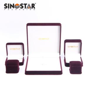 China Crystal Necklace / Earring / Ring Jewelry Display Sets Protective Box For Transportation wholesale