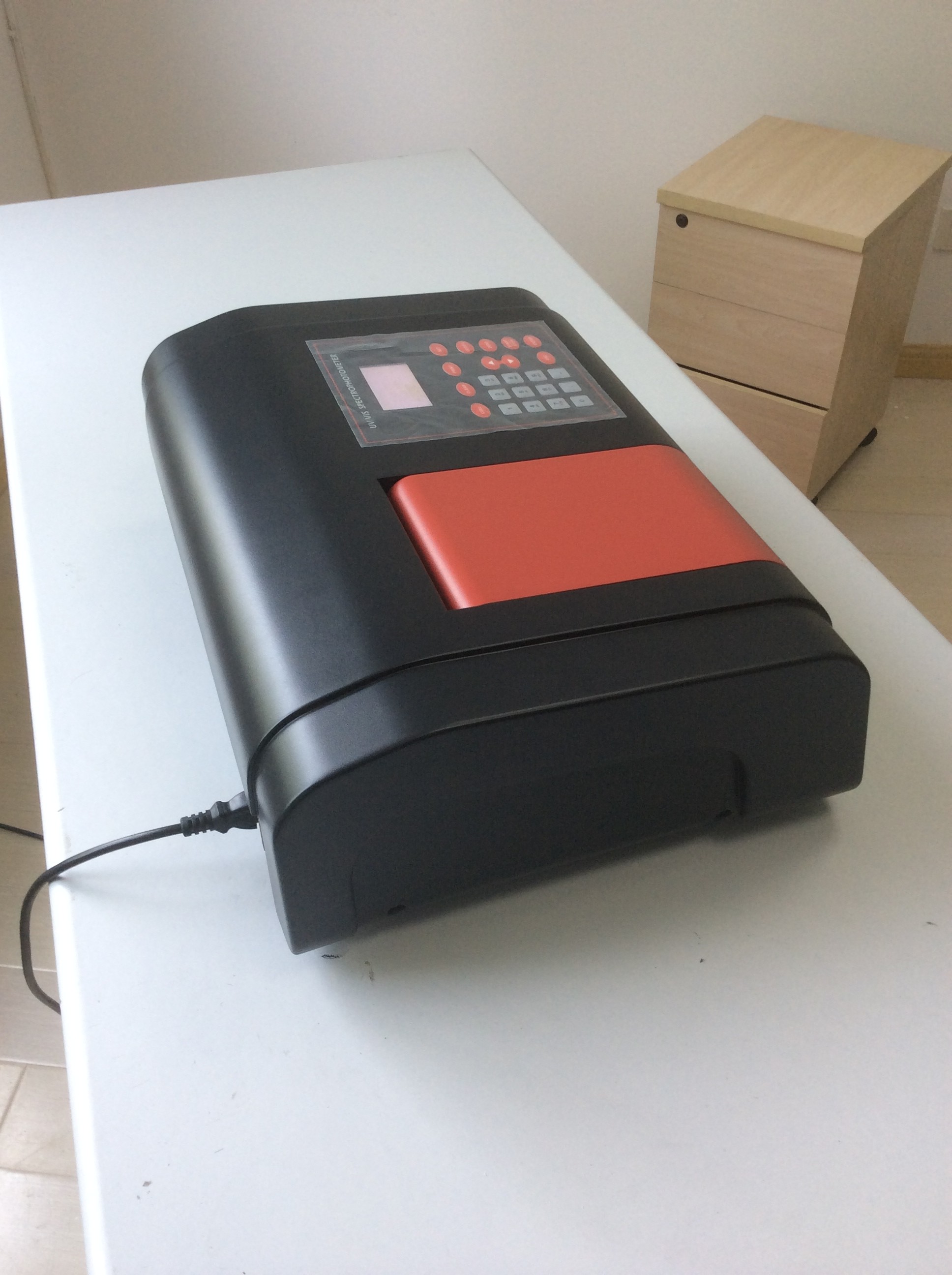 Software Control Lcd Screen Single Beam Spectrophotometer 4nm