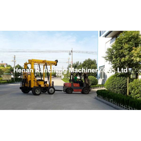 Wheeled Borehole Drilling Machine 51HP Diesel Engine Borehole Drilling Rig 1600kg