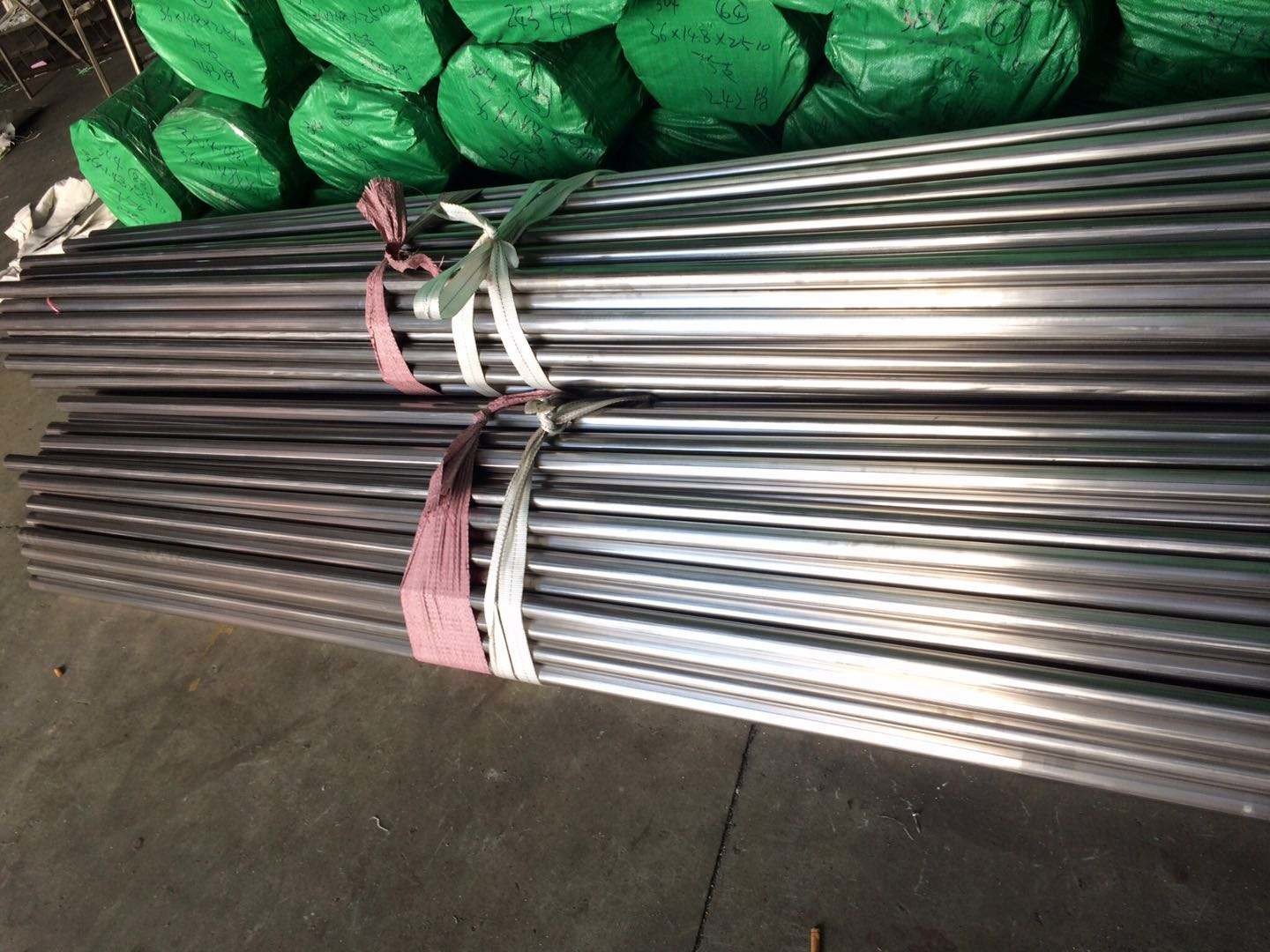 Stainless Steel Handrail Pipe Connector Stainless Steel Chimney Pipe Stainless Steel Corrugated Pipe Mechine
