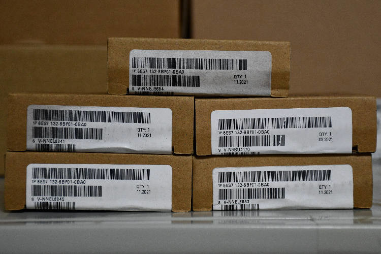 Siemens PLC I/O Module for use with SIMATIC ET 200S Series, 81 x 15 x 52 mm, Digital, 6AG1, 24 V dc, SIMATIC