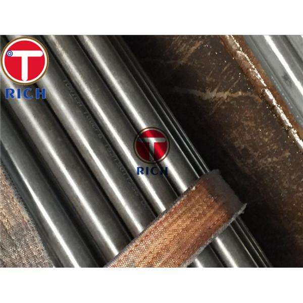 Medium Carbon Steel Seamless Tube Oiled Surface For Boiler / Superheater