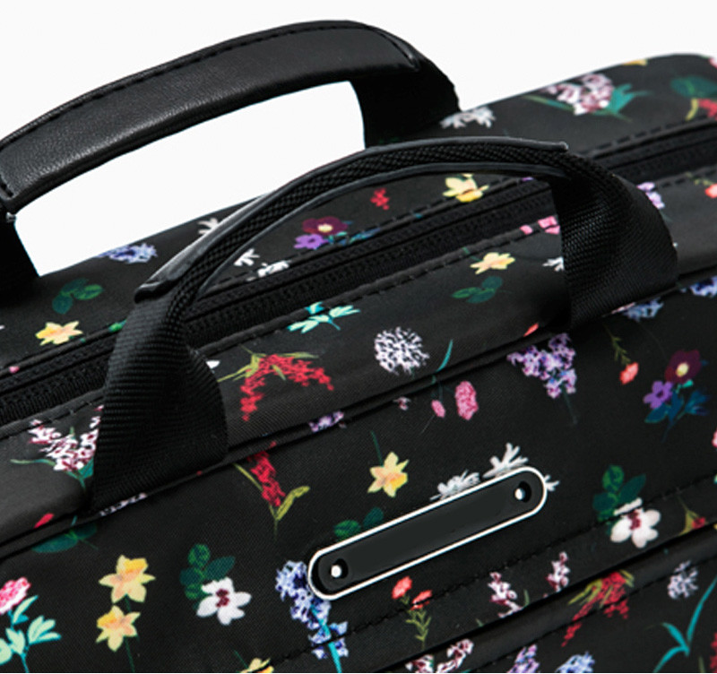Waterproof Custom Logo Travel Hanging Toiletry Bag