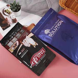 China 1KG 2.5KG Creative Packaging For Dog Treats 2KG Dog Biscuit Packaging Eight Side Seal wholesale