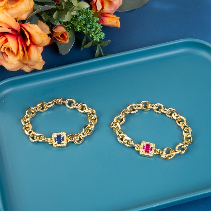 Lady Gold Chain Link Bracelet With Red Shining Diamond Cross Charm
