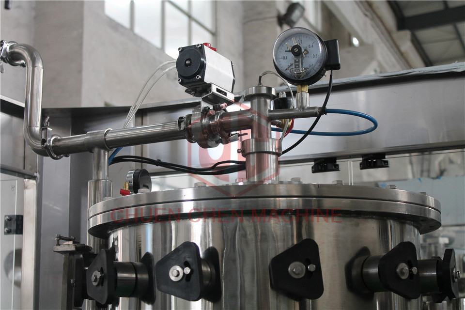 Monoblock 2 In 1 Metal Tin Beverage Can Filling Machine For Juice And Water