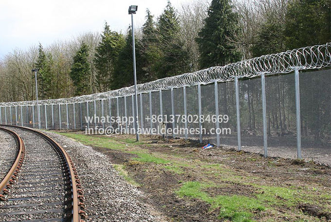 Galvanized Core Welded Mesh Fence 3m Width for construction